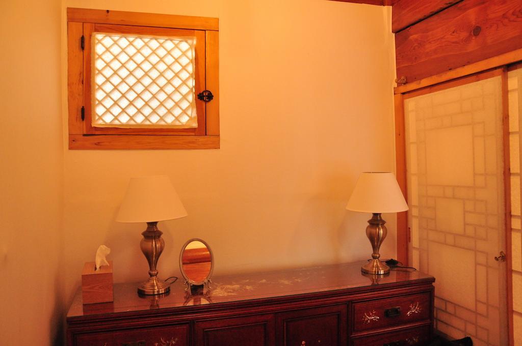 Hueahn Hanok Guesthouse Seoul Room photo